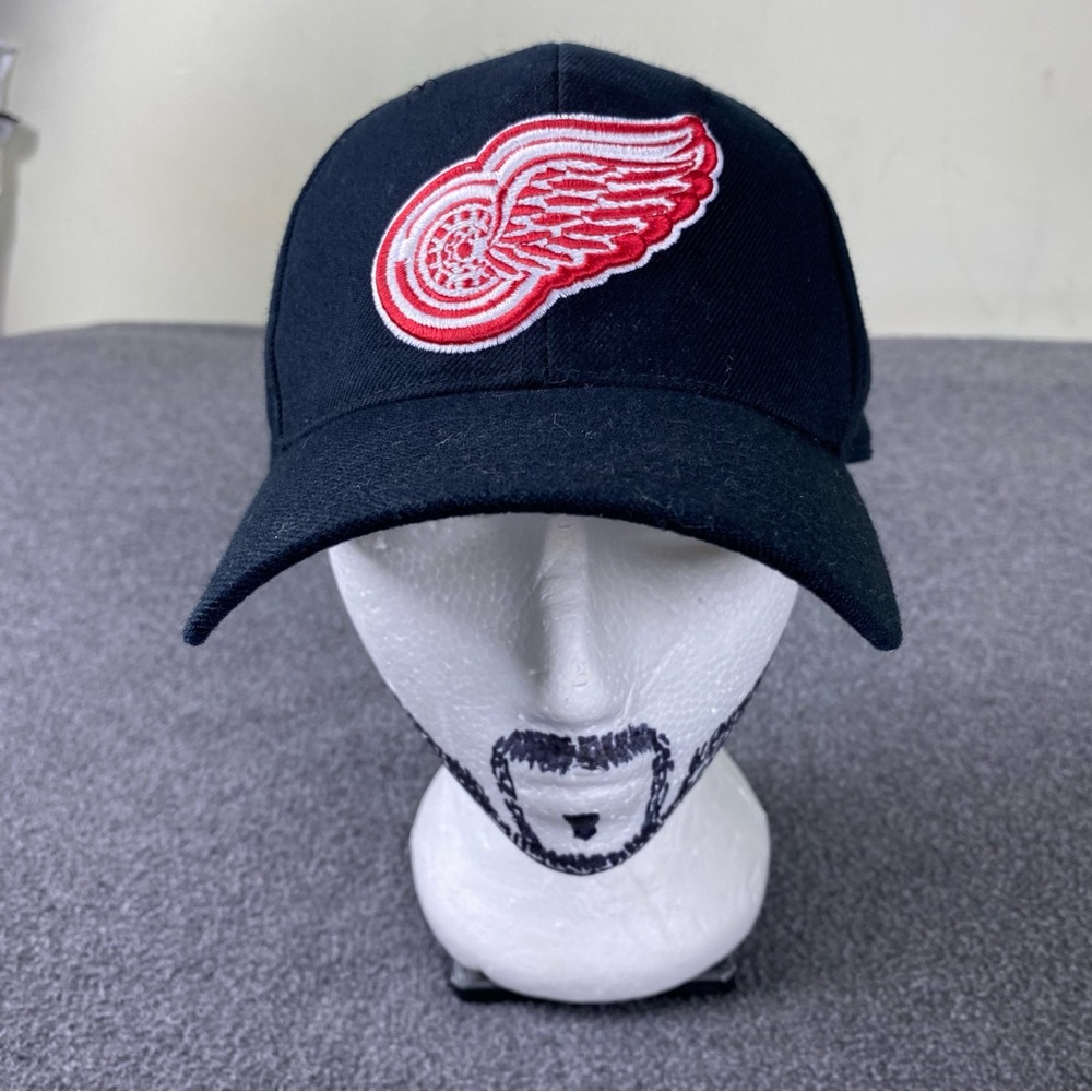 DETROIT RED WINGS NHL American Needle Fitted Men’s Hat